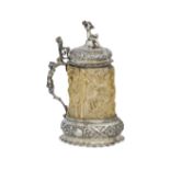 TANKARD IN AVORIO CON MONTATURA IN ARGENTO, GERMANIA, XIX SECOLO