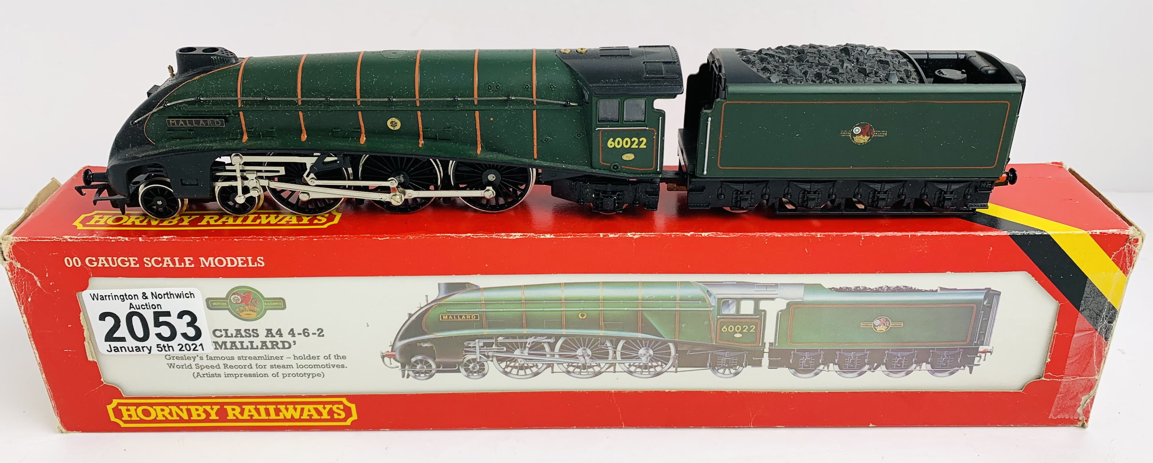 Hornby OO Gauge Mallard Locomotive Boxed P&P Group 1 (£14+VAT for the first lot and £1+VAT for