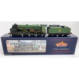 Bachmann OO Gauge Lord Collingwood Locomotive Boxed P&P Group 1 (£14+VAT for the first lot and £1+