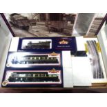 Bachmann passenger set - Soughton Hall and two GWR collett coaches, track and controller. P&P