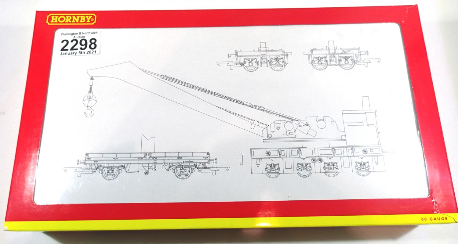 Hornby R6610 breakdown crane, black weathered. P&P Group 2 (£18+VAT for the first lot and £3+VAT for