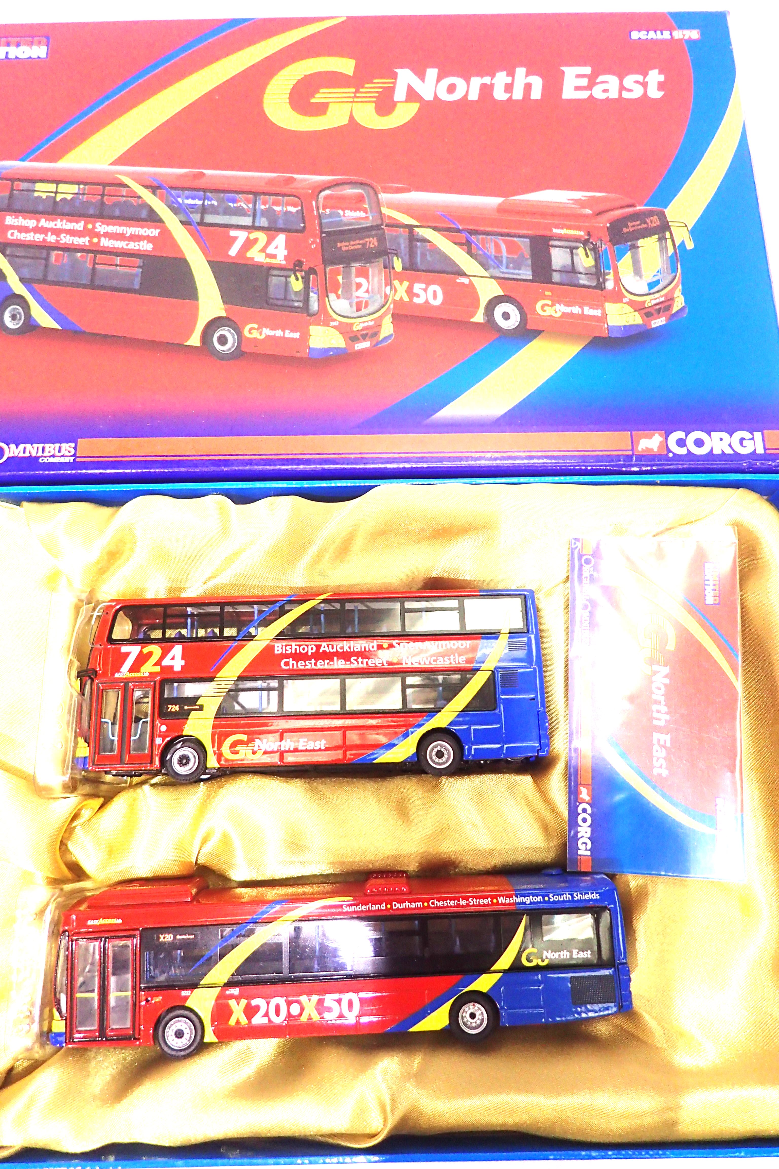 Corgi OOC OM 49903 Go North East two bus set 1092/1200. P&P Group 1 (£14+VAT for the first lot