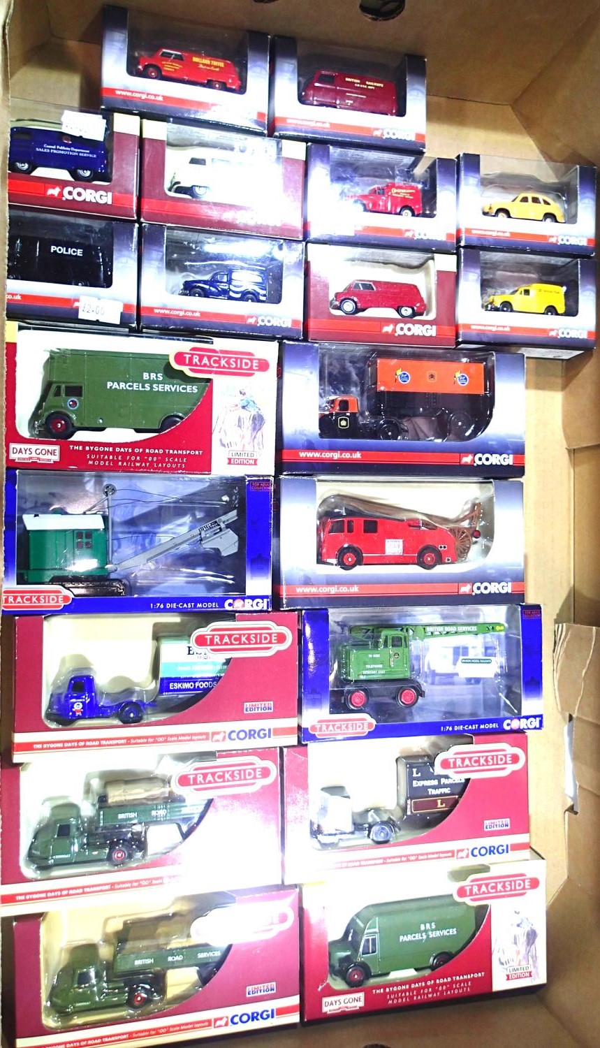 Twenty Corgi Trackside OO scale vehicles, cars, trucks etc. P&P Group 3 (£25+VAT for the first lot