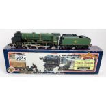 Bachmann OO Gauge Sir Richard Grenville Locomotive Boxed P&P Group 1 (£14+VAT for the first lot
