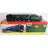 Hornby OO Gauge Clan Line Merchant Navy Boxed P&P Group 1 (£14+VAT for the first lot and £1+VAT