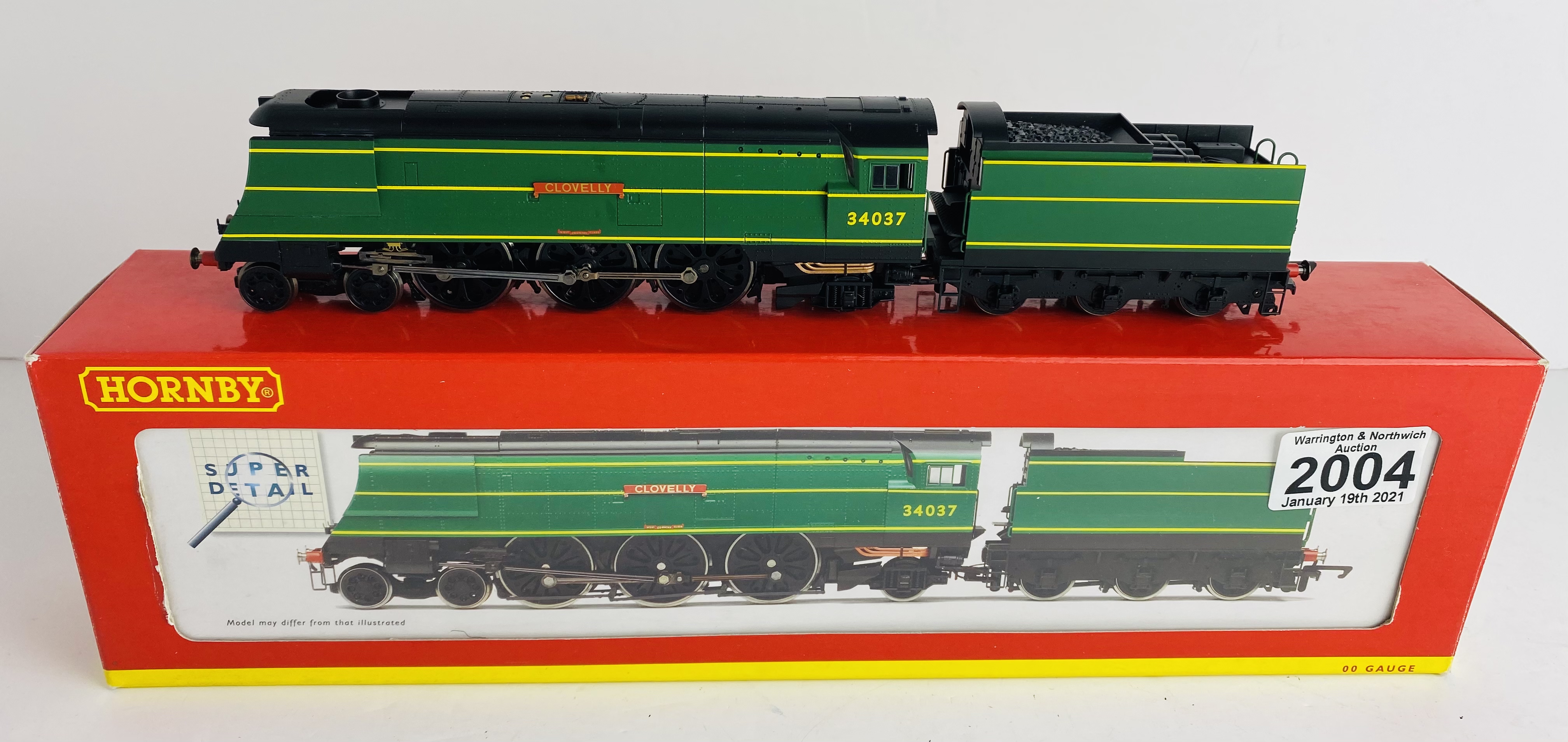 Hornby R2315 OO Gauge Clovelly Boxed P&P Group 1 (£14+VAT for the first lot and £1+VAT for