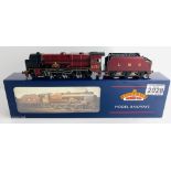 Bachmann 31-280Z OO Gauge Royal Warwickshire Regiment - Castle Train Exclusive Boxed P&P Group 1 (£