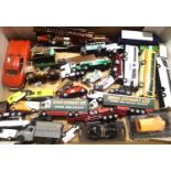 Quantity of unboxed diecast vehicles of various scales and makes. P&P Group 2 (£18+VAT for the first