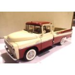 Danbury Mint 1957 Dodge Stepside truck D100, 1:24 scale. P&P Group 1 (£14+VAT for the first lot