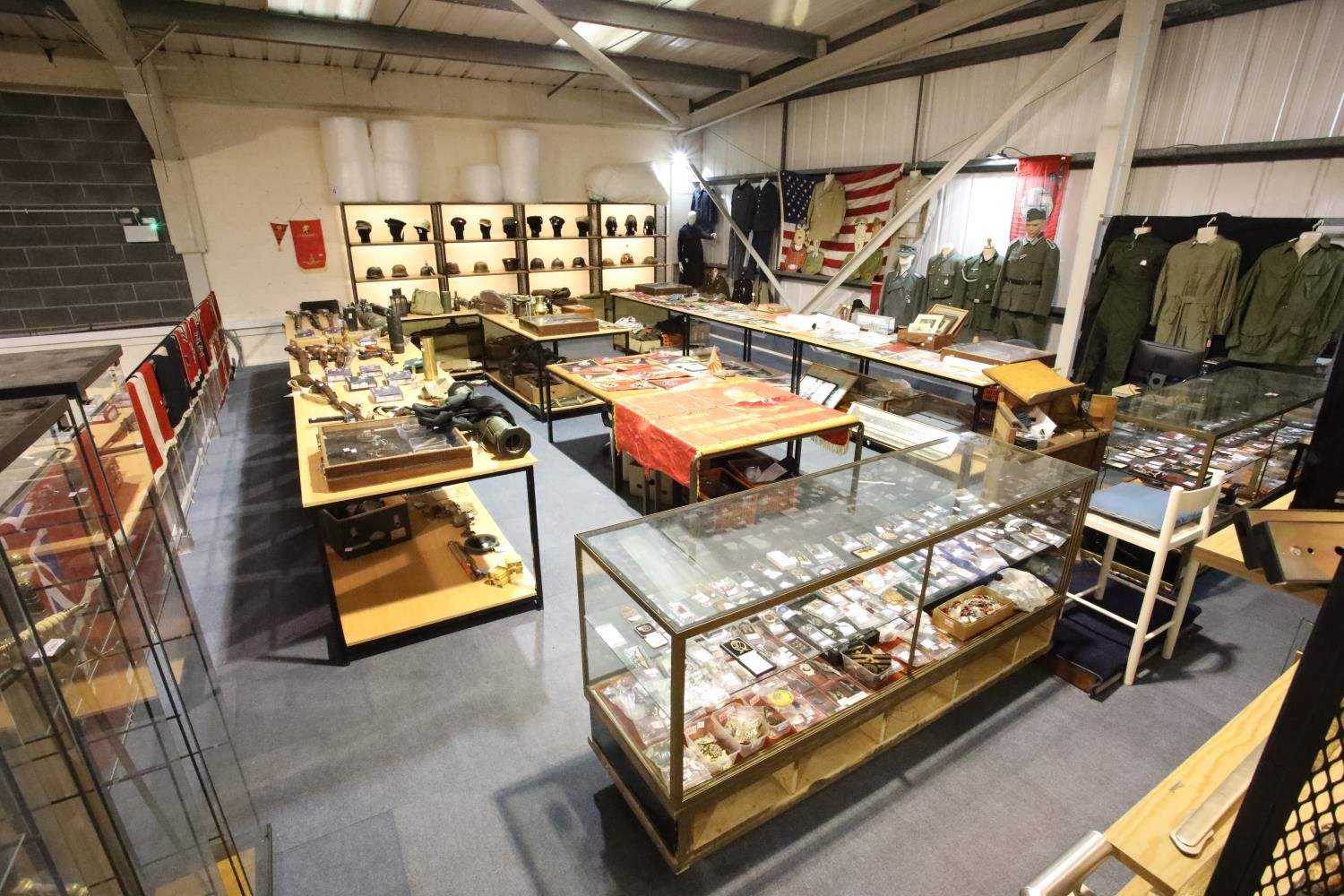 ** ONLINE ONLY ** 10am START - Specialist Militaria Sale