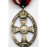 Queen Alexandras Royal Army Nursing Corps hallmarked silver medal. P&P Group 1 (£14+VAT for the