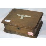 German WWII type wooden cigar box with eagle and swastika mount, one foot absent. P&P Group 1 (£14+