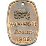 German WWII type SS identity tag, numbered W-39-129-B-SS. P&P Group 1 (£14+VAT for the first lot and