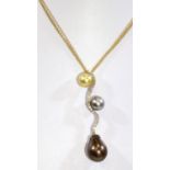 18ct gold necklace set with diamonds and pearls, pendant drop 6 cm. P&P Group 1 (£14+VAT for the