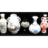 Five miniature Oriental vases, tallest H: 9 cm. P&P Group 2 (£18+VAT for the first lot and £3+VAT