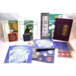 Mixed collectors coin sets etc. P&P Group 1 (£14+VAT for the first lot and £1+VAT for subsequent