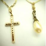 Two ladies necklaces, one with pearl type pendant and other crucifix pendant, combined 5.5g, L: