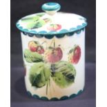 Wemyss covered Strawberries preserve pot, H: 10 cm. P&P group 2 (£18+ VAT for the first lot and £