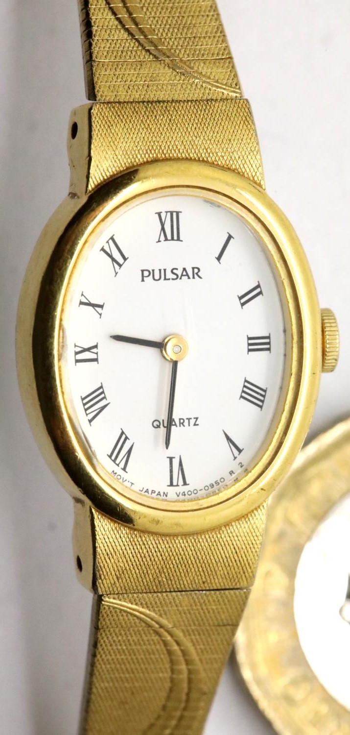 Ladies vintage Pulsar gold plated wristwatch with new battery. P&P Group 1 (£14+VAT for the first