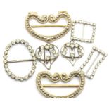 Assorted buckles including brass and stone set examples. P&P Group 1 (£14+VAT for the first lot