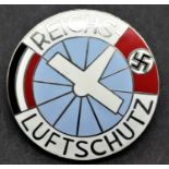 German WWII type Reichs Luftschutz enamel badge, maker GAS to verso. P&P group 1 (£14 + VAT for