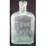Glass bottle of True Daffy's Elixir by Dicey & Co, London, No 10 Bow Church Yard H: 15 cm. Condition
