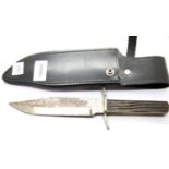 Large Bowie type knife, marked Original Bowie Knife to blade. P&P Group 1 (£14+VAT for the first lot