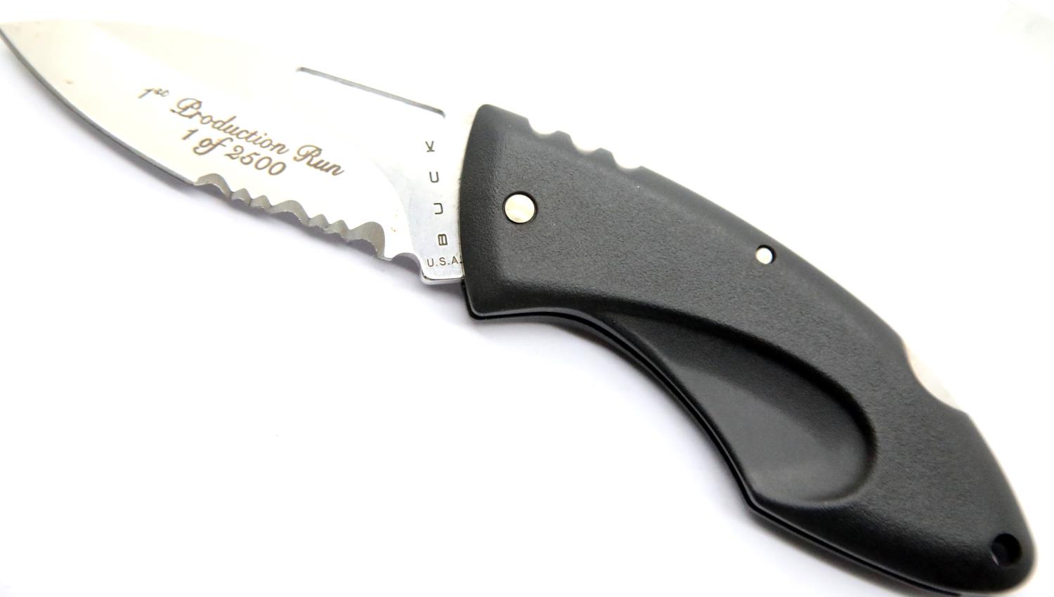 Buck USA first production knife, run 1 of 2500. P&P Group 1 (£14+VAT for the first lot and £1+VAT