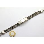 925 silver and mother of pearl heavy bracelet, L: 19 cm. P&P Group 1 (£14+VAT for the first lot