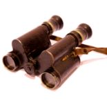 WWI French military binoculars. P&P Group 2 (£18+VAT for the first lot and £3+VAT for subsequent