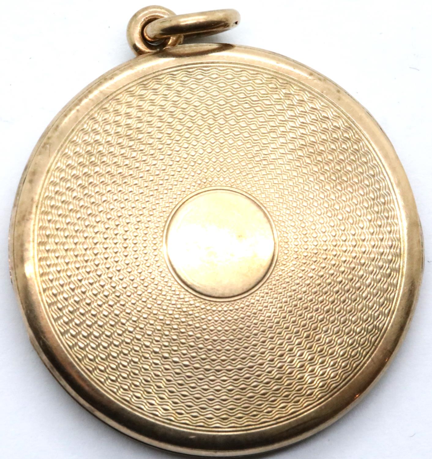 Presumed 9ct gold circular locket with machine turned decoration, unmarked, D: 31 mm, 10.7g. P&P - Image 2 of 2