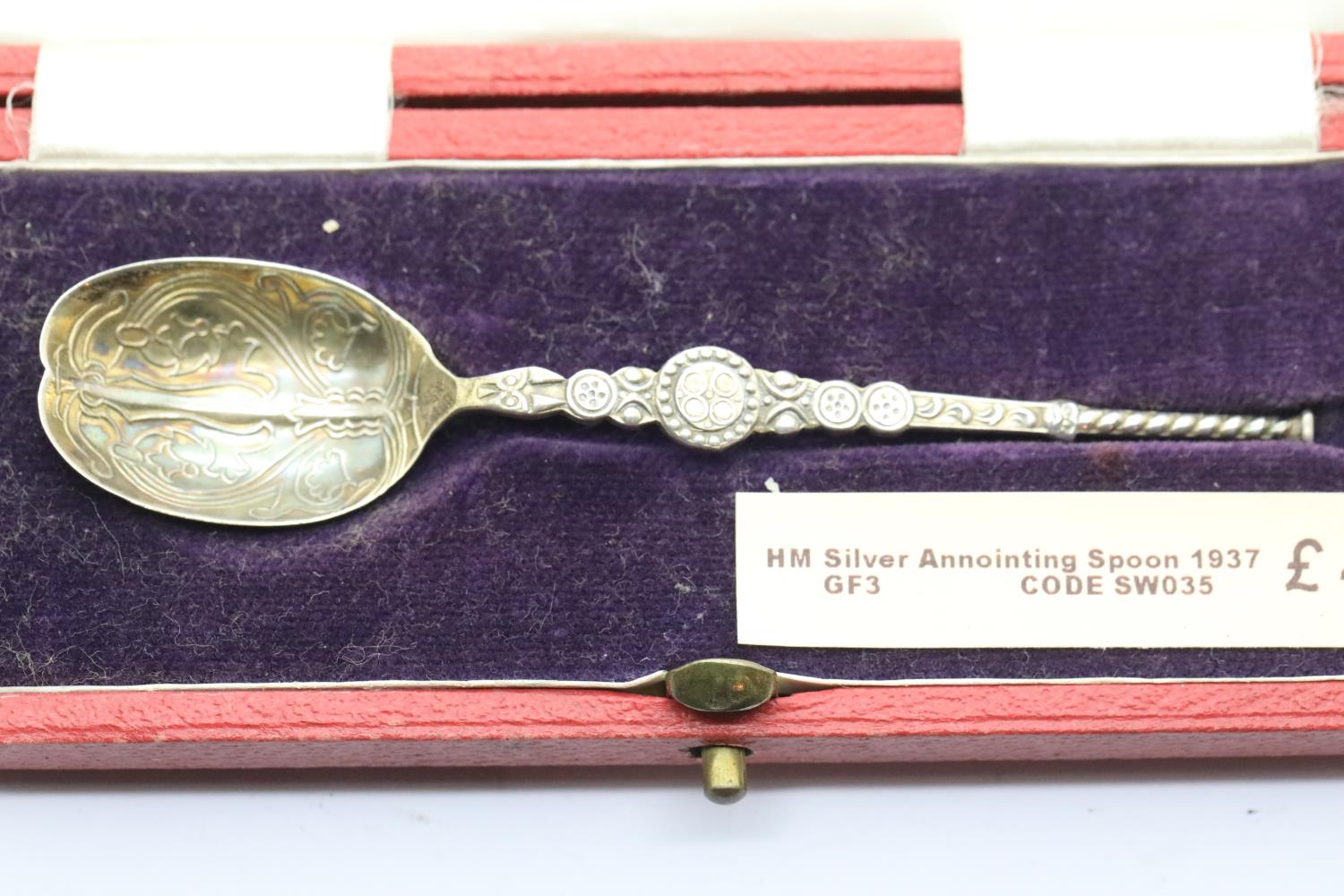 George VI boxed hallmarked silver Coronation anointing spoon, Sheffield assay 1937, L: 11 cm, 11g.