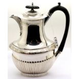 Walker and Hall Sheffield silver plated hot water pot, H: 24 cm. P&P Group 2 (£18+VAT for the