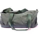 Rolex official merchandise sports holdall in green. P&P Group 2 (£18+VAT for the first lot and £3+