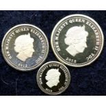 Cased Elizabeth II 2012 Diamond Jubilee three coin sovereign set series II. P&P Group 1 (£14+VAT for