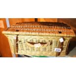 Wicker picnic basket. Not available for in-house P&P, contact Paul O'Hea at Mailboxes on 01925