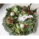 Christmas wreath, D: 25 cm. Not available for in-house P&P, contact Paul O'Hea at Mailboxes on 01925