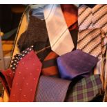 Quantity of mixed ties. P&P Group 1 (£14+VAT for the first lot and £1+VAT for subsequent lots)