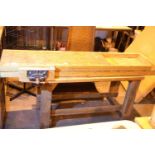 Joiners work bench with record vice. Not available for in-house P&P, contact Paul O'Hea at Mailboxes