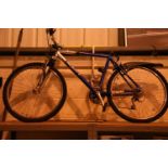 Scott Chenoa 24 speed mountain bike with 21" frame. Not available for in-house P&P, contact Paul O'