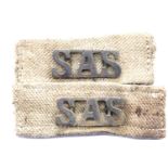WWII theatre made SAS shoulder titles on hand sewn sliders. P&P Group 1 (£14+VAT for the first lot