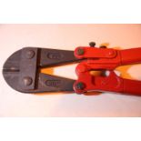 Pair of bolt croppers, L: 75 cm. P&P Group 2 (£18+VAT for the first lot and £3+VAT for subsequent