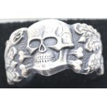 German WWII type SS Totenkopf skull signet ring, size Z2. P&P Group 1 (£14+VAT for the first lot and