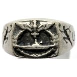 German WWII type Kriegsmarine U-Boat U552 signet ring, size Y. P&P Group 1 (£14+VAT for the first