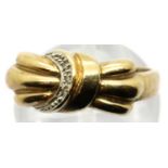 9ct gold ring set with diamonds, 3.5g, size N. P&P Group 1 (£14+VAT for the first lot and £1+VAT for