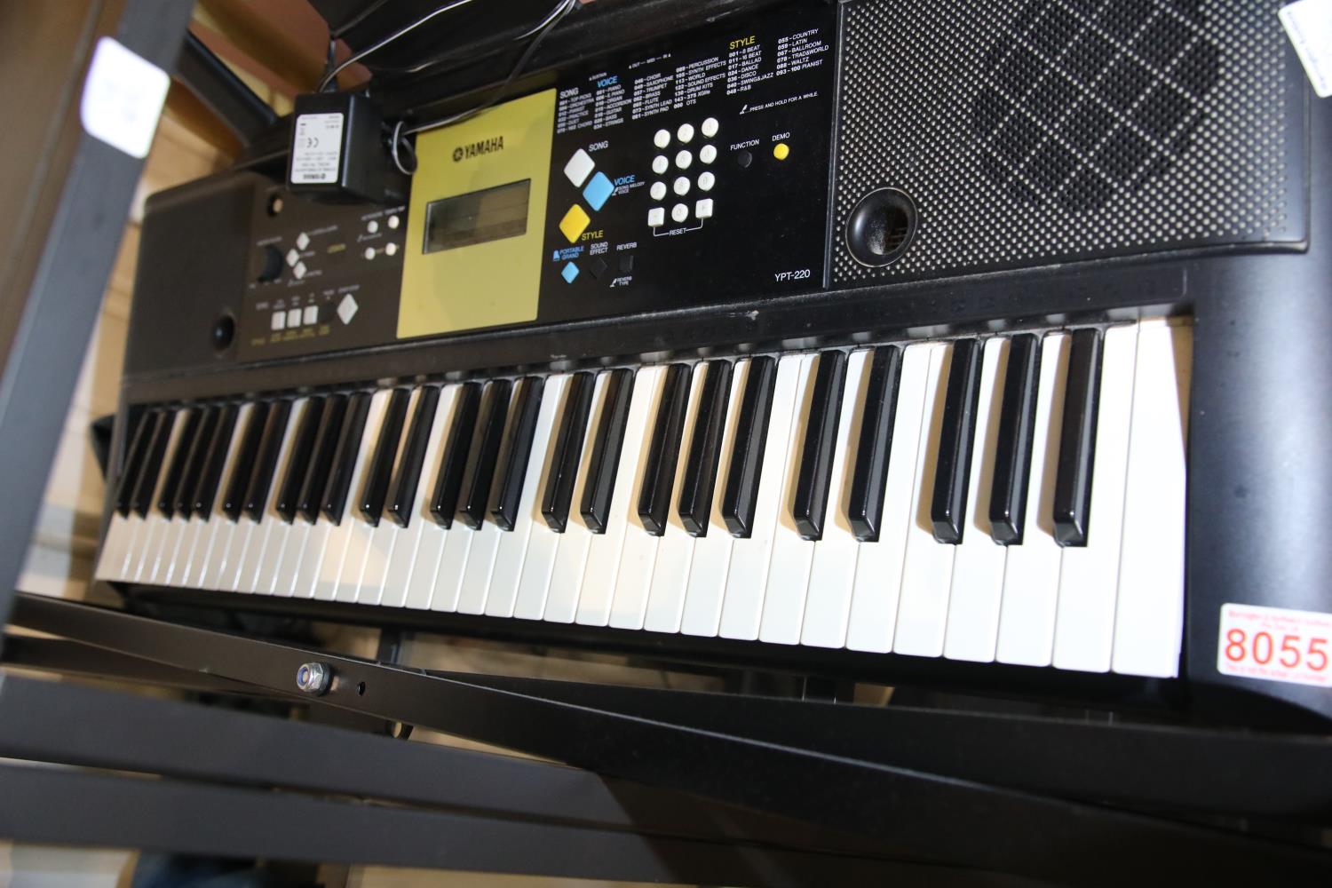 Yamaha digital keyboard YPT-220 with stand and power lead. Not available for in-house P&P, contact