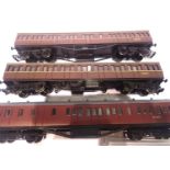 Three Dapol suburban coaches, BR Maroon. P&P Group 1 (£14+VAT for the first lot and £1+VAT for