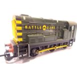 Hornby 0.6.0 diesel Battle Zone green, body loose on chassis, in good condition, unboxed. P&P