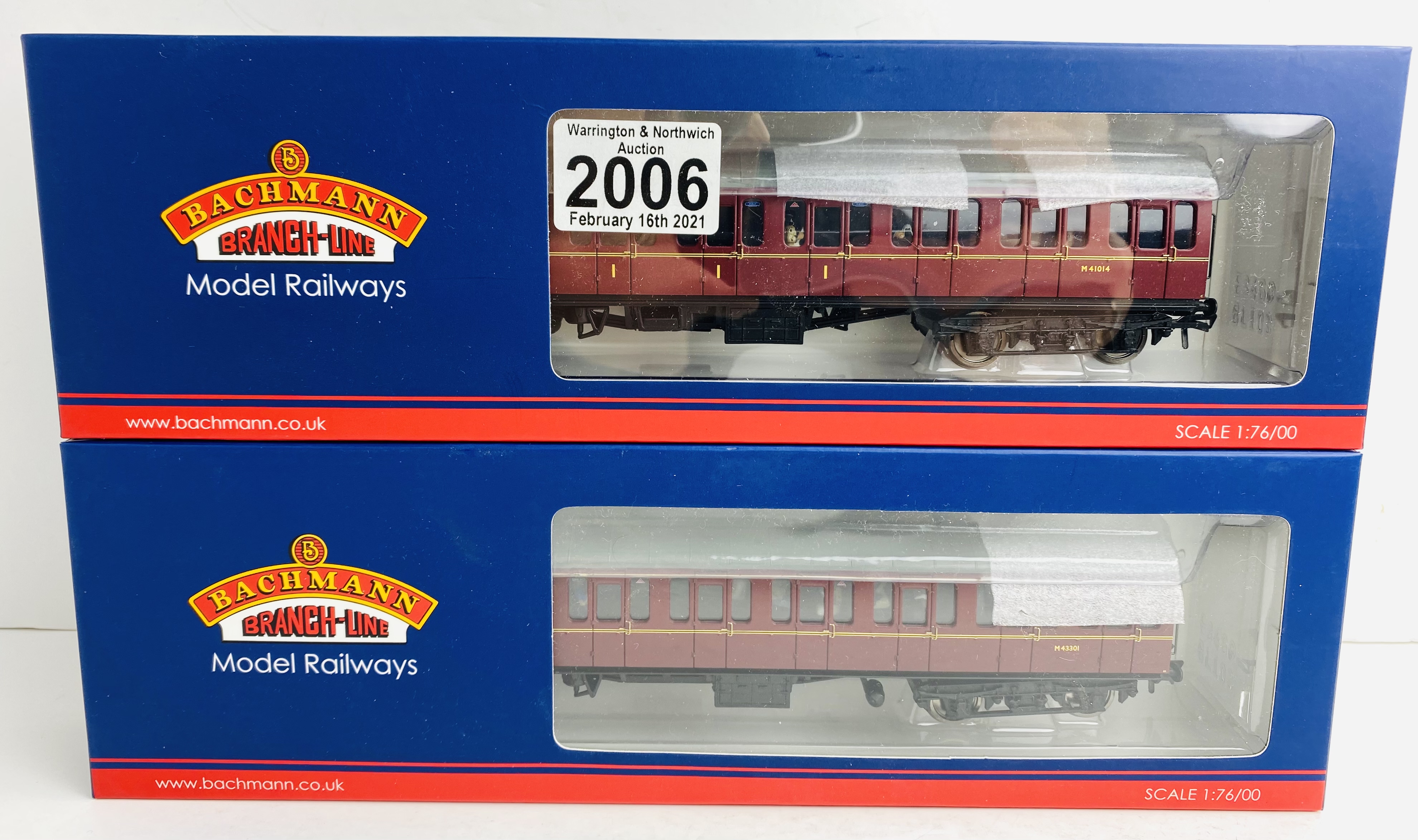 2x Bachmann (34-700C & 34-630B) Mk1 Suburban Coaches, BR Lined Maroon with Passengers Boxed P&P