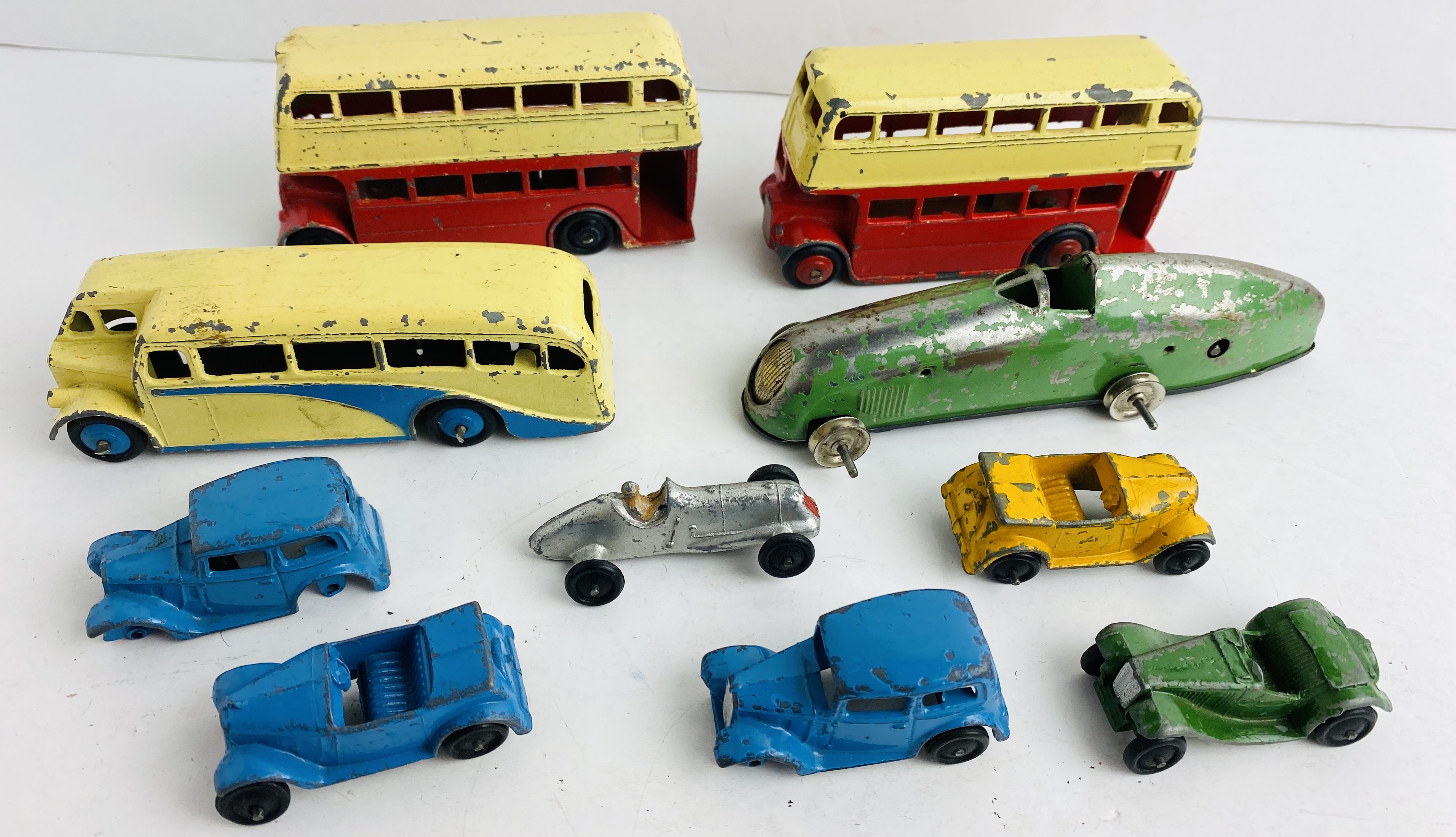 Quantity of Playworn Dinky Toys, Minic Cars & Accessories with 1x Dinky Supertoys 571 Empty Box P& - Image 2 of 2